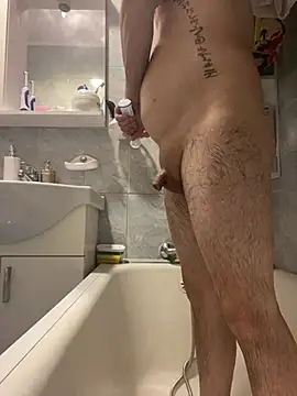 Snapshot of Love4sud chatting on 12-13-24, 12:20 Love4sud online show from 12-13-24, 12:20