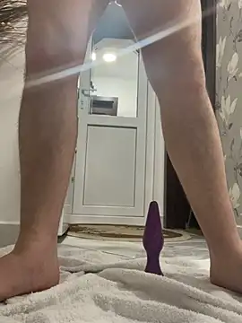 Snapshot of Love4sud chatting on 12-28-24, 12:36 Love4sud online show from 12-28-24, 12:36