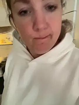 Anna Alexa online show from 11-28-25, 07:33