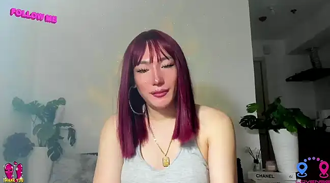 Snapshot of hottycrishina chatting on 02-13-25, 04:00 hottycrishina online show from 02-13-25, 04:00