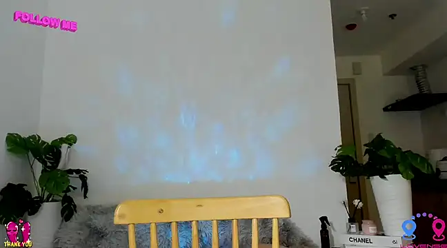 Snapshot of hottycrishina chatting on 02-20-25, 08:39 hottycrishina online show from 02-20-25, 08:39