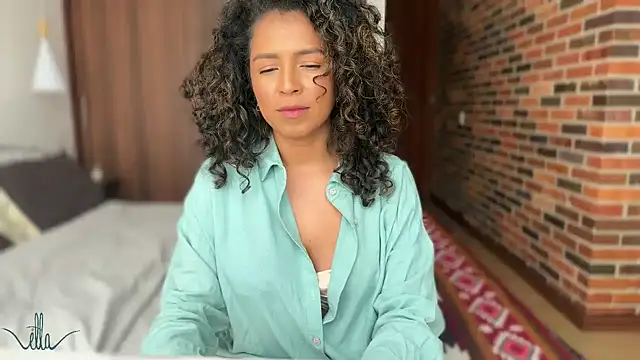 Snapshot of illaroom chatting on 12-06-24, 03:33 illaroom online show from 12-06-24, 03:33