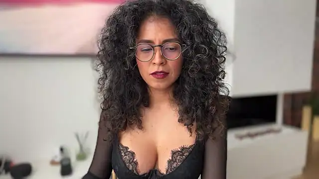 illaroom online show from 12-19-25, 09:22