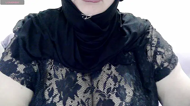 tatli bela online show from 11-30-25, 12:03