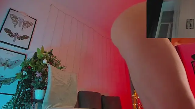 LilianKroft online show from 12-25-24, 12:26