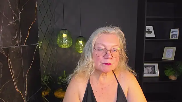 NataliMellow online show from 10-20-25, 01:22