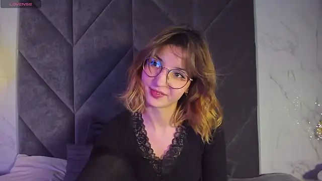 Snapshot of JaneGraceful chatting on 02-05-25, 06:24 JaneGraceful online show from 02-05-25, 06:24