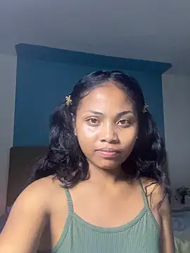 Snapshot of naya86 chatting on 06-17-26, 03:02 naya86 online show from 06-17-26, 03:02