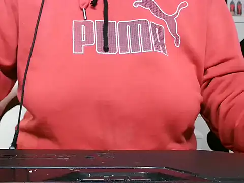 Snapshot of heidi60 chatting on 12-12-24, 10:56 heidi60 online show from 12-12-24, 10:56