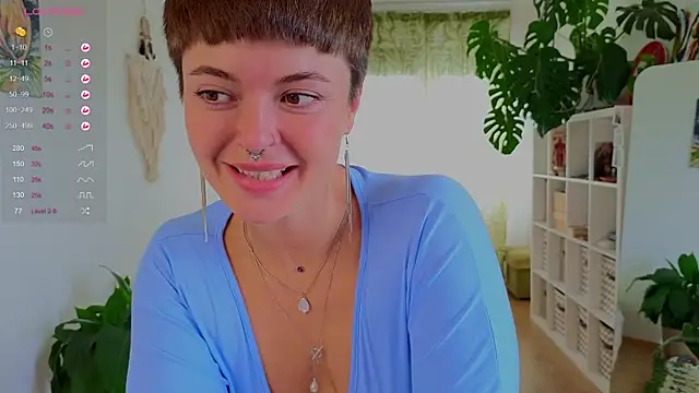 Snapshot of lana_sky chatting on 09-10-25, 12:27 lana sky online show from 09-10-25, 12:27