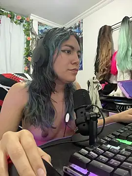 Snapshot of VaioletUwU chatting on 03-09-26, 03:21 VaioletUwU online show from 03-09-26, 03:21