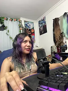 Snapshot of VaioletUwU chatting on 03-30-26, 03:29 VaioletUwU online show from 03-30-26, 03:29