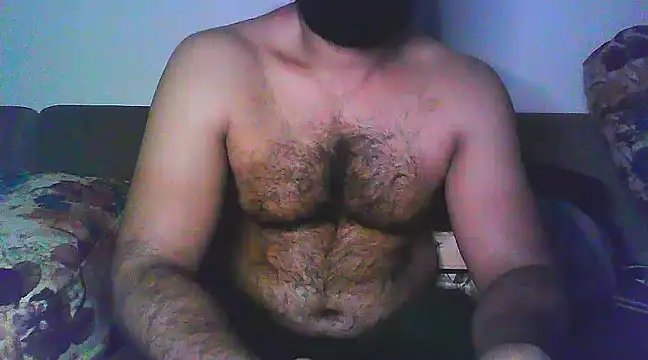 Snapshot of Vbestshow chatting on 02-05-25, 09:29 Vbestshow online show from 02-05-25, 09:29