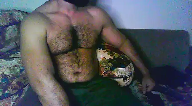 Snapshot of Vbestshow chatting on 03-17-25, 09:45 Vbestshow online show from 03-17-25, 09:45