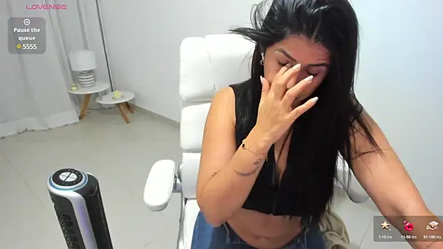 renata t  online show from 03-11-25, 12:44