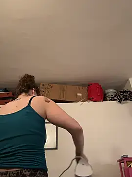 ladyturtle online show from 07-16-26, 08:15