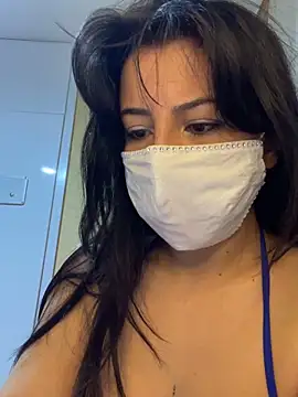 White-Petite online show from 04-21-26, 07:17