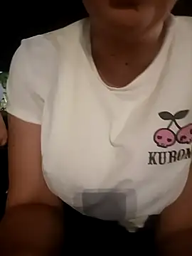 Snapshot of Dolcissima33 chatting on 09-10-25, 09:37 Dolcissima33 online show from 09-10-25, 09:37