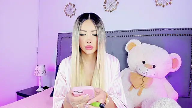 ale lovee online show from 06-04-26, 12:49