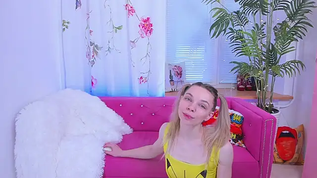 Snapshot of The_Deep_Passion chatting on 02-05-25, 08:00 The Deep Passion online show from 02-05-25, 08:00