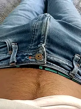 Babyucum4me online show from 03-18-25, 04:26