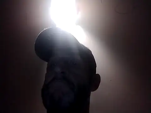 Snapshot of ThickDMatty@xh chatting on 02-28-25, 01:47 ThickDMattyxh online show from 02-28-25, 01:47