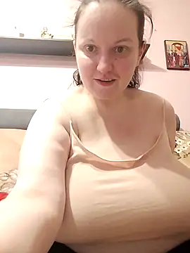 BustyLadyAlma online show from 03-17-26, 08:17