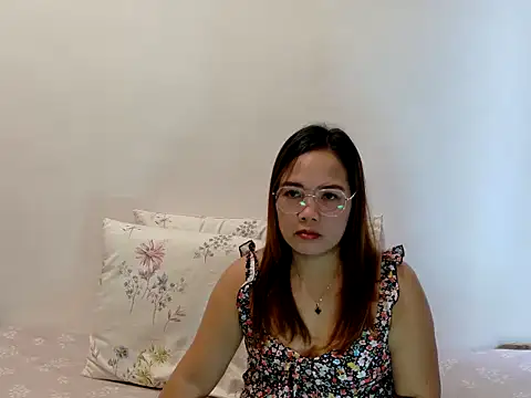 BURBERRY69 online show from 07-05-26, 05:14