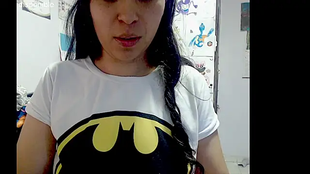 Snapshot of lizztaylor535 chatting on 10-28-25, 04:09 lizztaylor535 online show from 10-28-25, 04:09