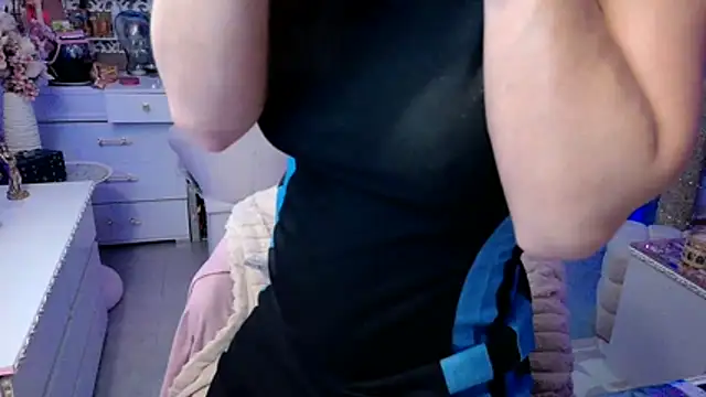 misscectito13 online show from 06-11-26, 04:38