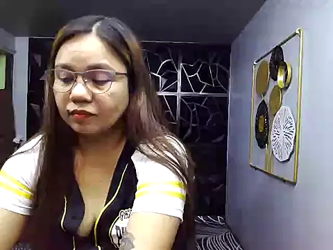 ambersmile online show from 03-02-25, 12:11