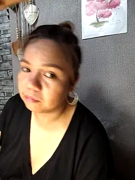 ambersmile online show from 04-10-26, 09:47