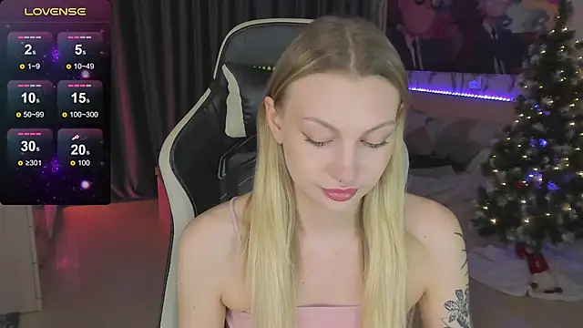 BiMolly online show from 02-25-25, 06:09