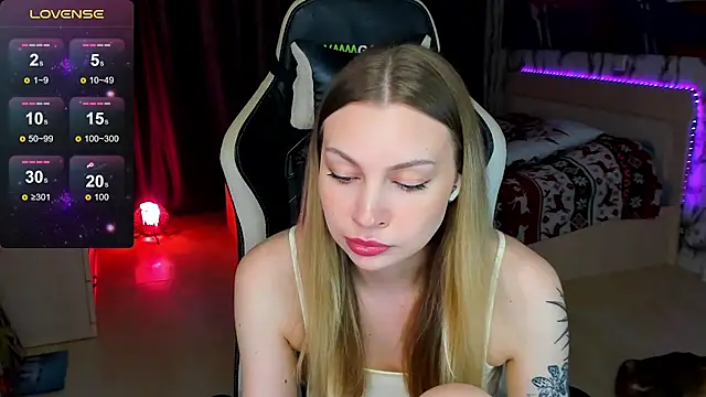 BiMolly online show from 10-15-25, 08:53