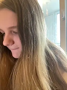 Snapshot of -MimmiLissa- chatting on 04-23-26, 12:29 -MimmiLissa- online show from 04-23-26, 12:29