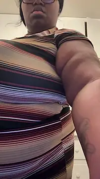 Snapshot of Anni123lol@xh chatting on 11-08-25, 11:47 Anni123lolxh online show from 11-08-25, 11:47