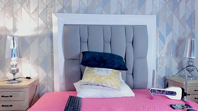 Princsgirl  online show from 02-08-26, 07:17