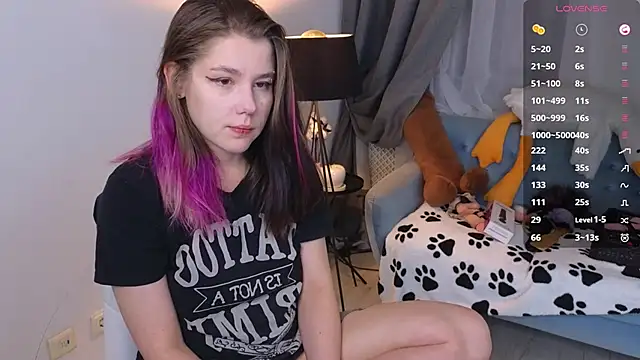 Snapshot of Mira_Falls chatting on 10-09-25, 05:38 Mira Falls online show from 10-09-25, 05:38