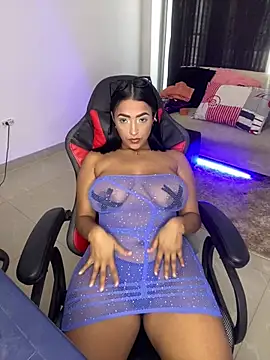 Snapshot of Shantal_Lovee chatting on 01-13-25, 03:58 Shantal Lovee online show from 01-13-25, 03:58