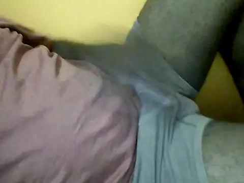 Snapshot of Indianguymohan chatting on 07-15-26, 04:23 Indianguymohan online show from 07-15-26, 04:23