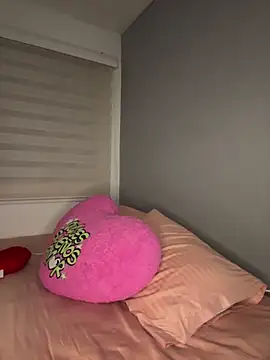 Sammy pink online show from 04-24-26, 11:29