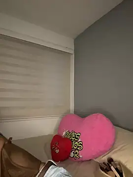 Sammy pink online show from 05-17-26, 02:09