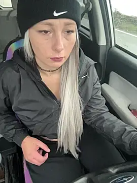 Snapshot of Babii_Nova chatting on 11-26-25, 11:28 Babii Nova online show from 11-26-25, 11:28