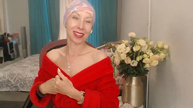 LuxuryNika online show from 07-23-26, 02:48