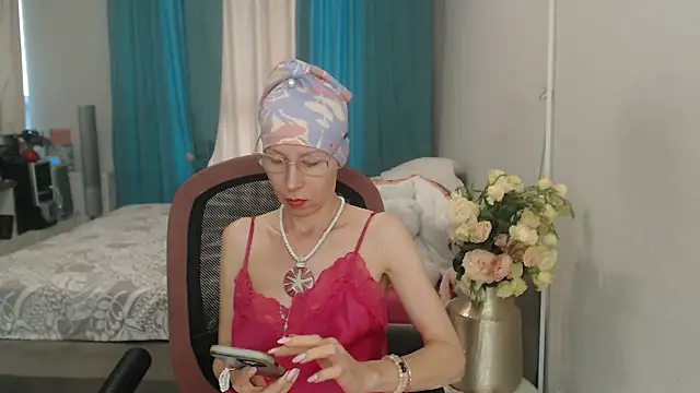 LuxuryNika online show from 07-25-26, 03:31