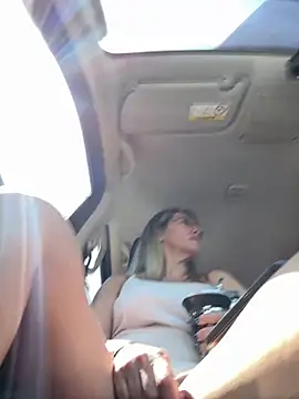 Gatitacarlita online show from 03-16-25, 02:11