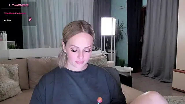 Libby Nora online show from 12-07-24, 02:46