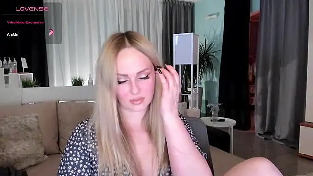 Libby Nora online show from 12-15-24, 02:05