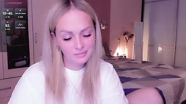 Libby Nora online show from 10-14-25, 11:00