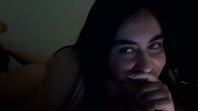 Snapshot of WetFlower69 chatting on 06-11-26, 02:53 WetFlower69 online show from 06-11-26, 02:53